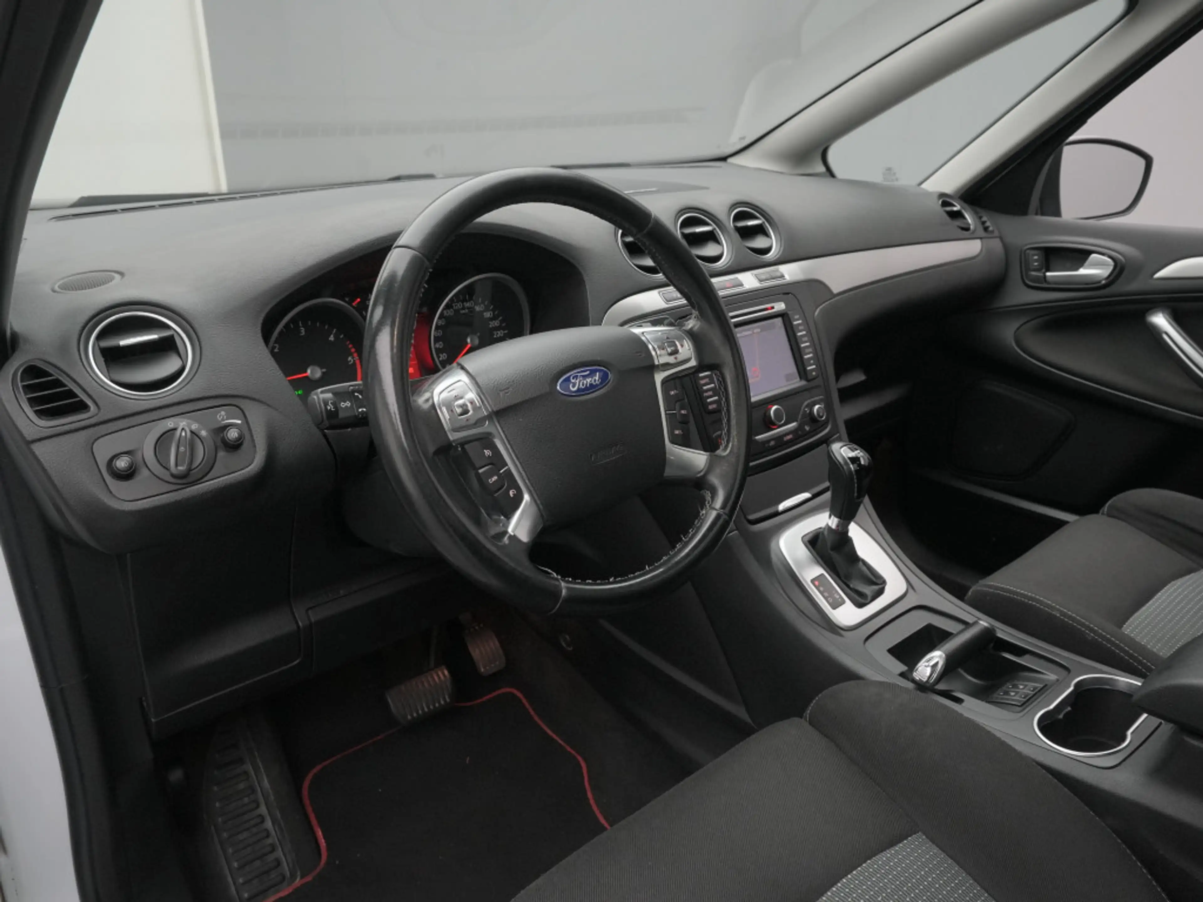 Ford S-Max Business Edition 140PS/7-Sitze — photo 10