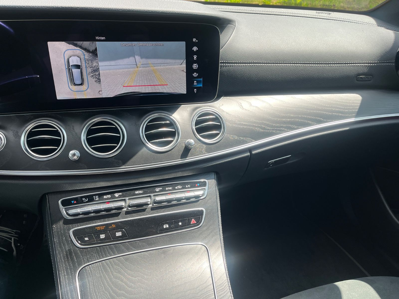 Mercedes-Benz E 220 E T-Modell E 220 d AMG Line ARTICO LED — photo 13