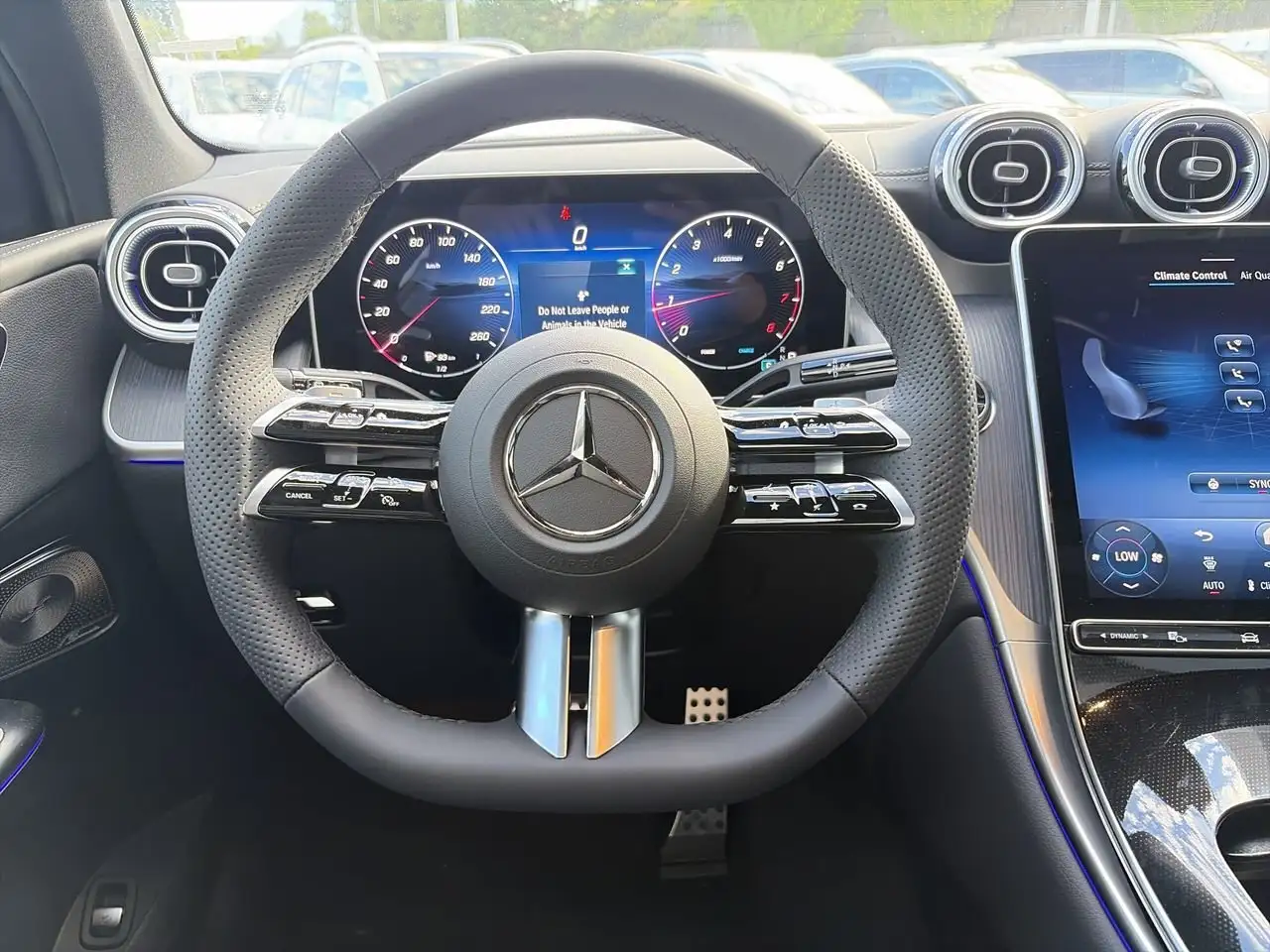 Mercedes-Benz GLC снимка Mercedes-Benz GLC