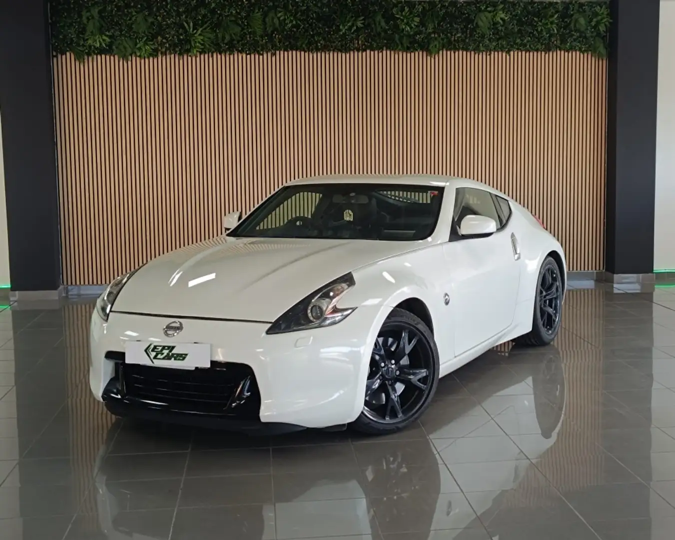 Nissan 370Z Pack Blanco - 1