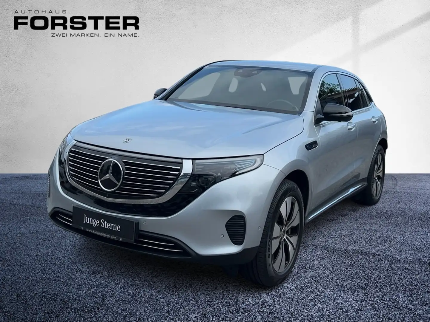 Mercedes-Benz EQC 400 4MATIC FAP Distr Navi Mbeam AR MBUX Silber - 1