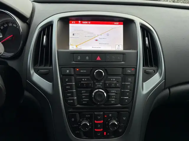 Opel Astra view 12