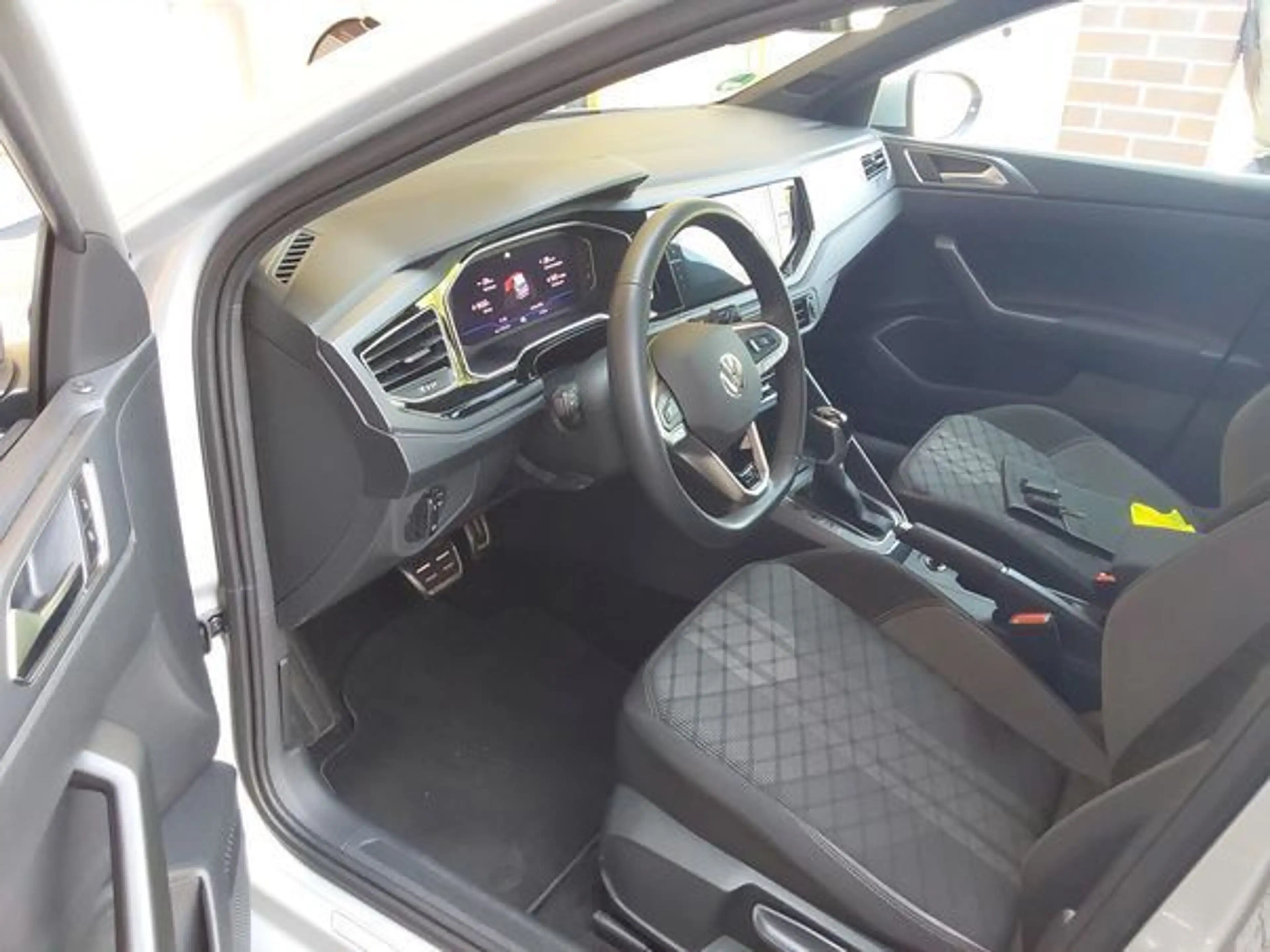 Volkswagen Taigo R-LINE 1.0TSI 116PS DSG ACC.5J-G.KAMERA.NAVI+VC.LE — photo 6