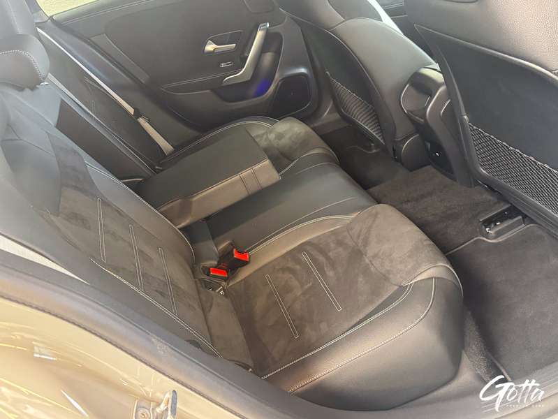 Photo du véhicule Mercedes-Benz CLA 180