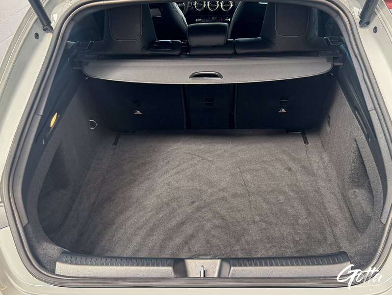 Photo du véhicule Mercedes-Benz CLA 180