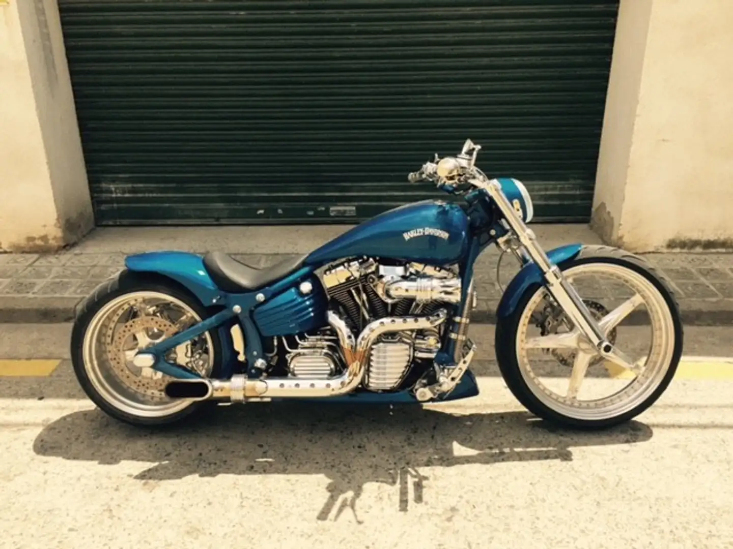 Harley-Davidson Custom Bike Harley Davidson Blue Sky -  Custom Show Bike Azul - 2