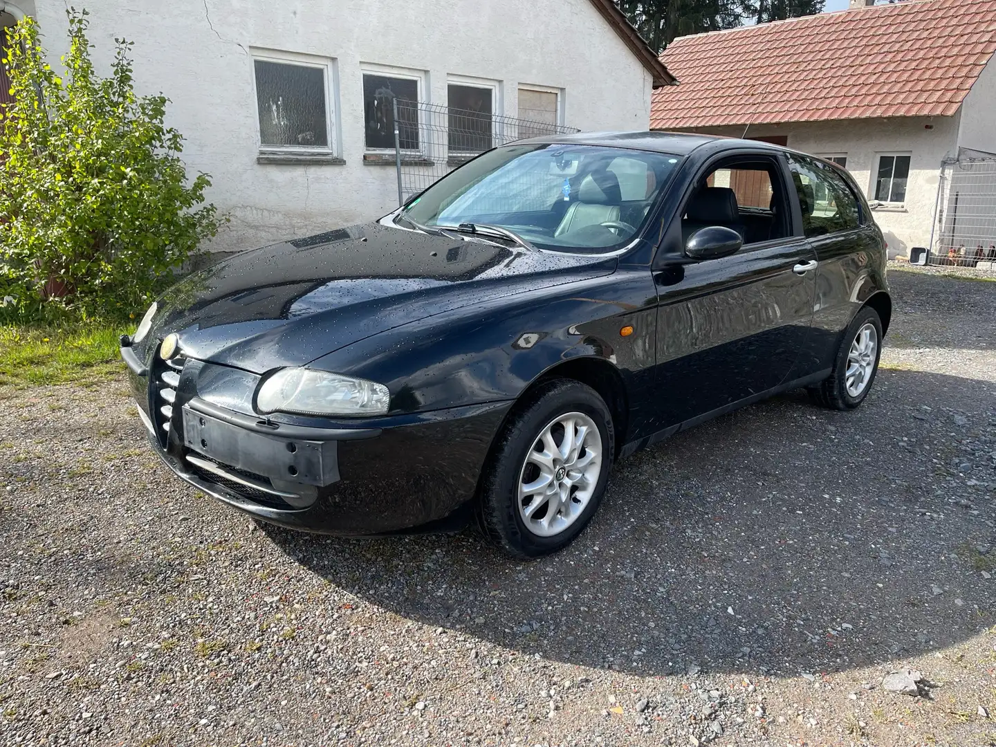 Alfa Romeo Alfa 6 1.6 T.Spark Distinctive Чорний - 1