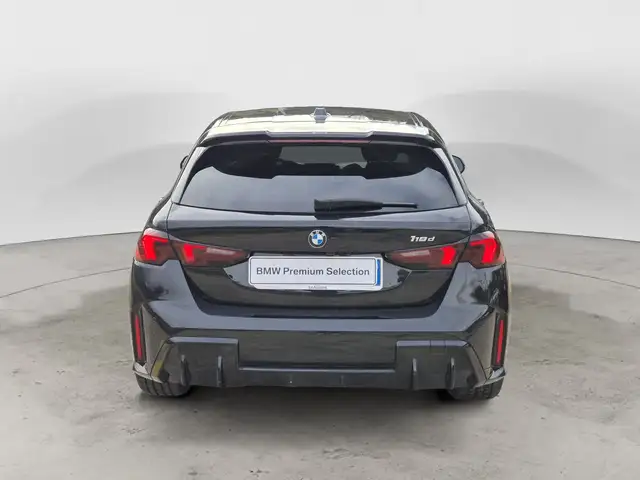 BMW 1 Series view 3