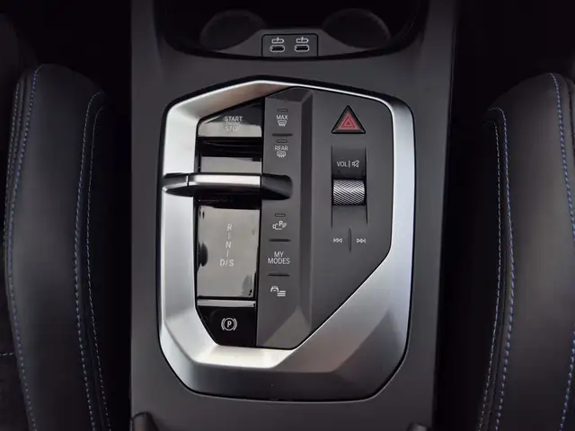 BMW 1 Series view 10