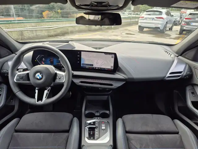 BMW 1 Series view 8