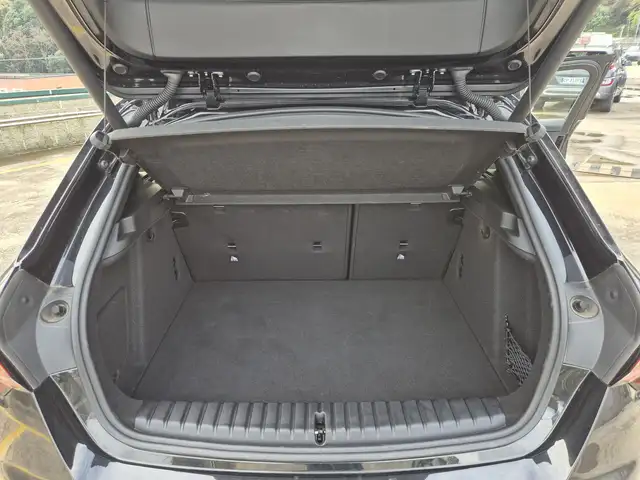 BMW 1 Series view 12