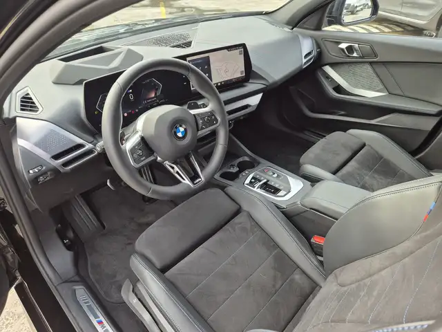 BMW 1 Series view 6