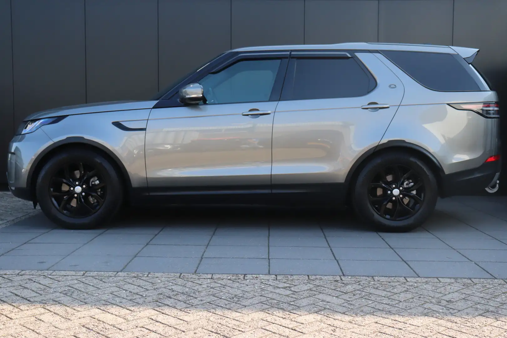 Land Rover Discovery 2.0 Td4 | 180PK | GRIJS KENTEKEN | NAVI | CRUISE C smeđa - 2