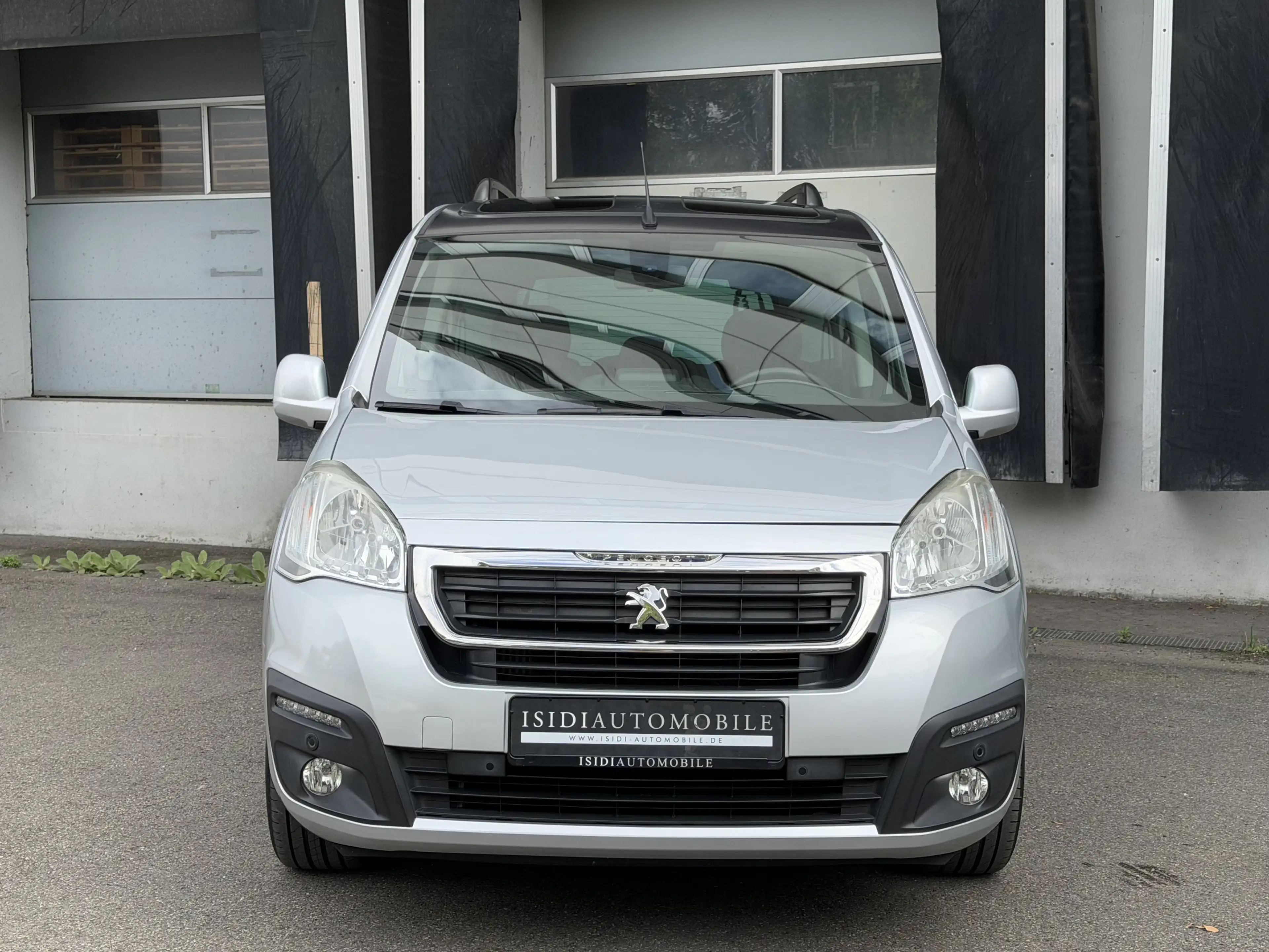 Peugeot Partner Allure Navi Kamera Tempomat Sitzheizung — photo 10