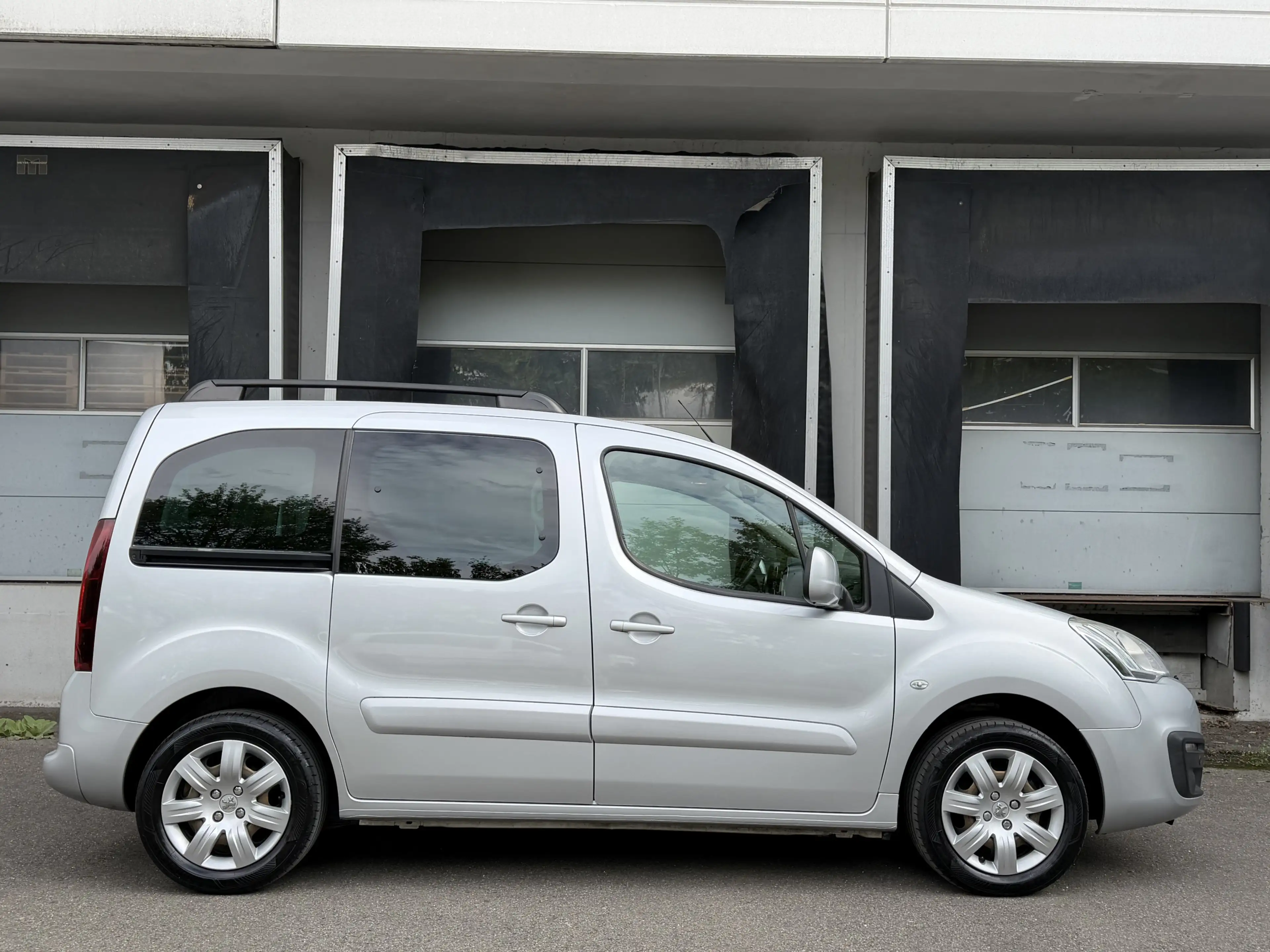 Peugeot Partner Allure Navi Kamera Tempomat Sitzheizung — photo 7