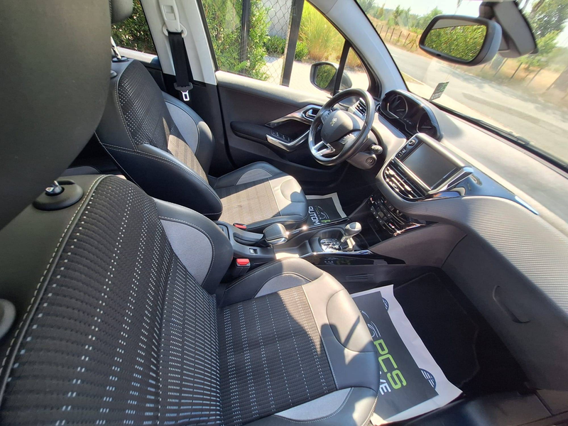 Peugeot 2008 1.2 PureTech / Automaat / Pano-dak / 1ste eigenaar — photo 12