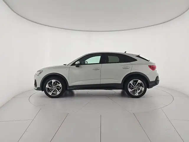 Audi Q3 view 2