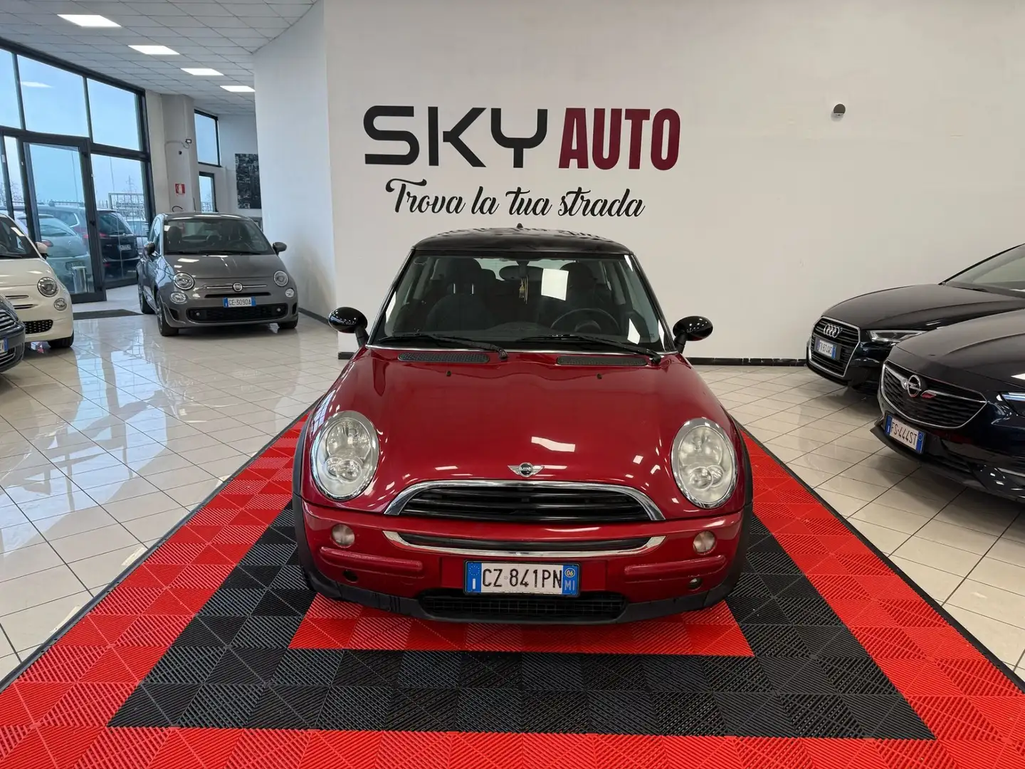 MINI 1.4 tdi One D Seven Rojo - 1