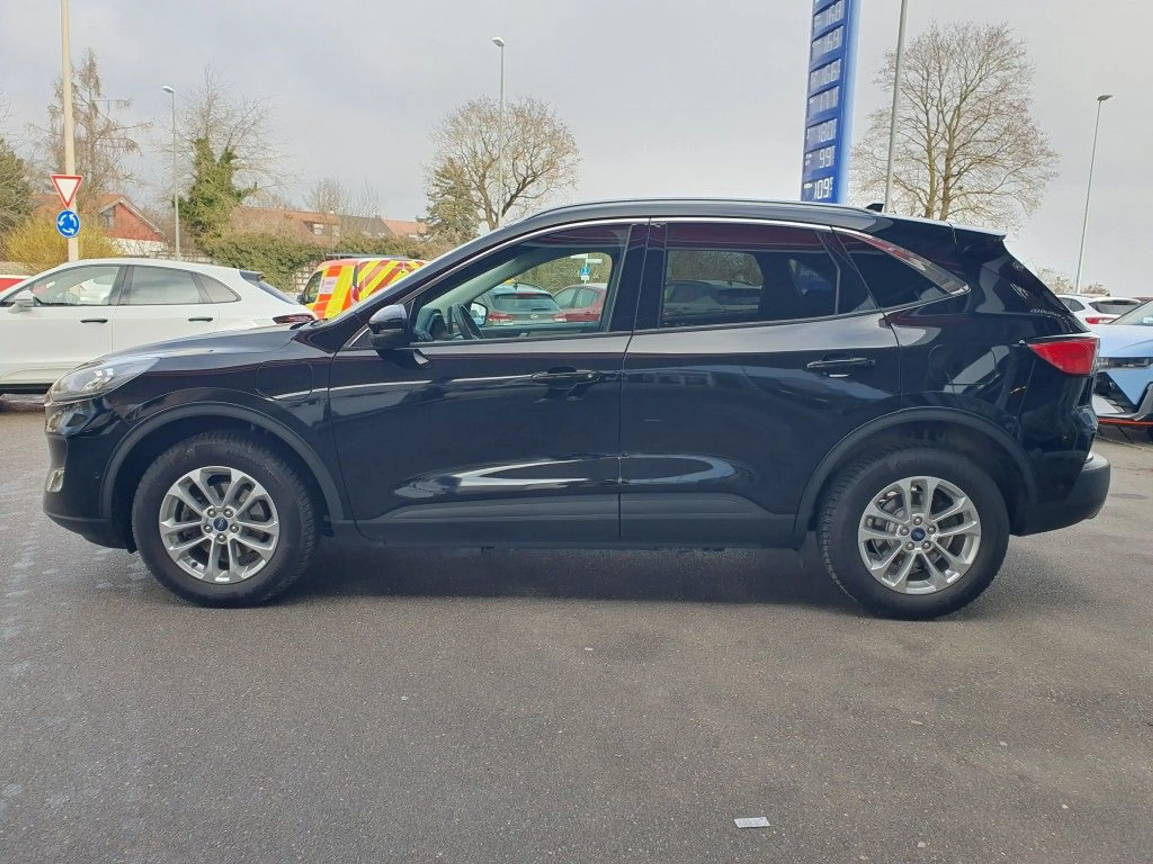 Ford Kuga 2.5 Duratec PHEV TITANIUM — photo 4