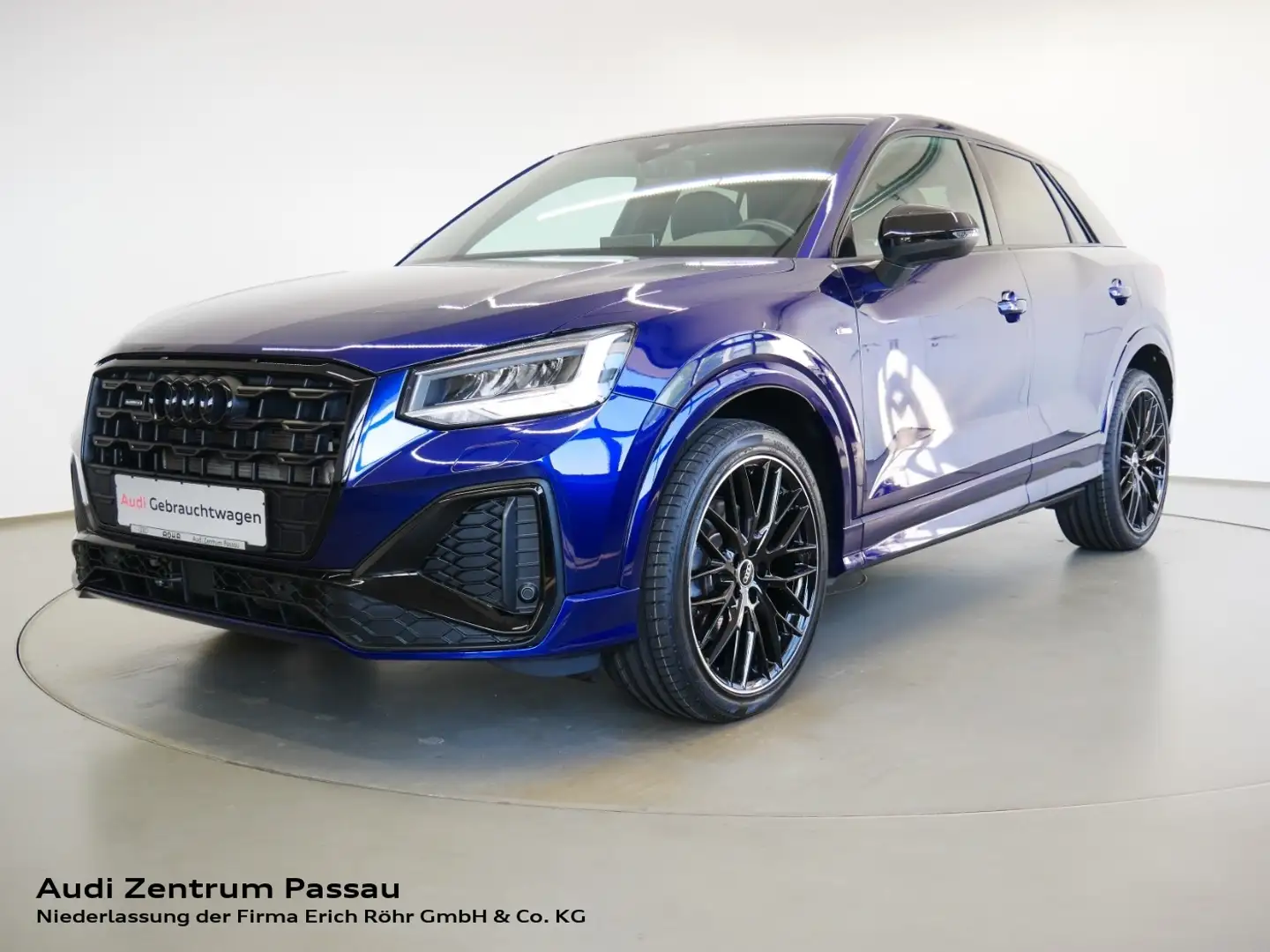 Audi Q2 40 TFSI quattro S line S tro. LED AHK virt. Cock. Blau - 1