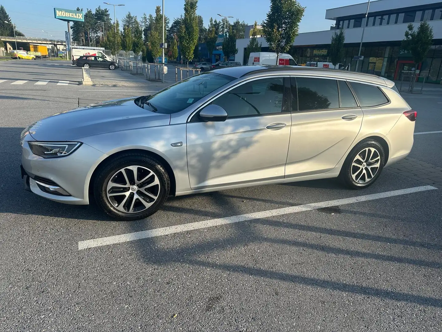 Opel Insignia Insignia ST 1,6 CDTI BlueInjection St./. Ultimate Silber - 1
