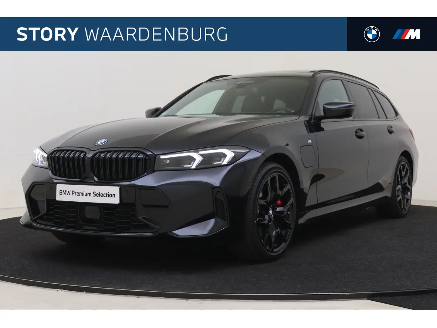 BMW 330 3 Serie Touring 330e xDrive High Executive M Sport Zwart - 1