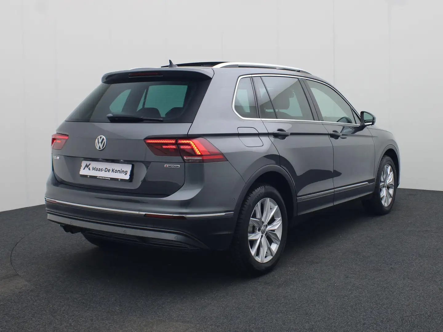 Volkswagen Tiguan 1.4TSI/150pk 4Motion Highline DSG · Panoramadak · Gris - 2