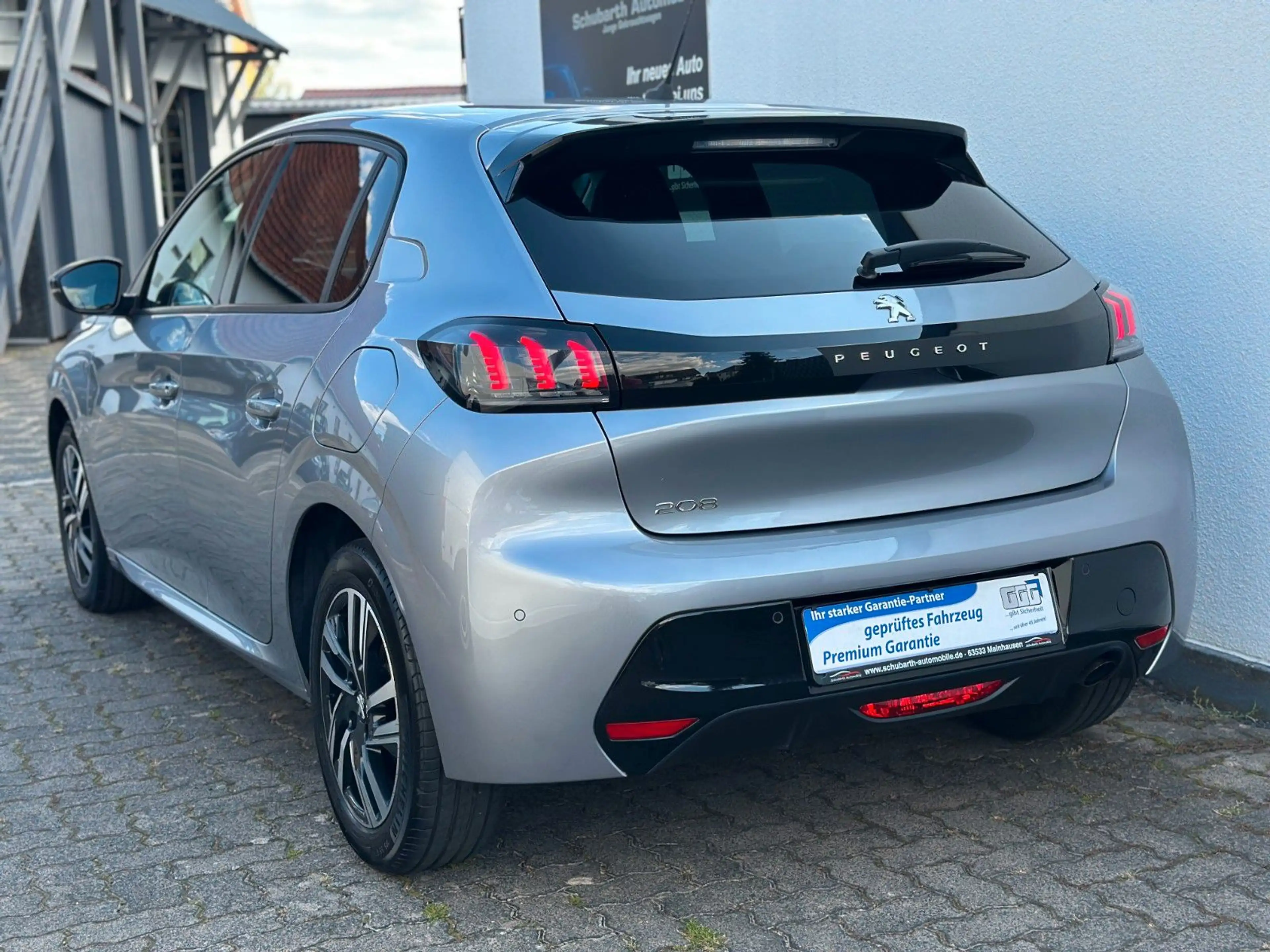 Peugeot 208 Allure 1,5 HDi E6D LED Navi Shzg Tempo PDC — photo 12