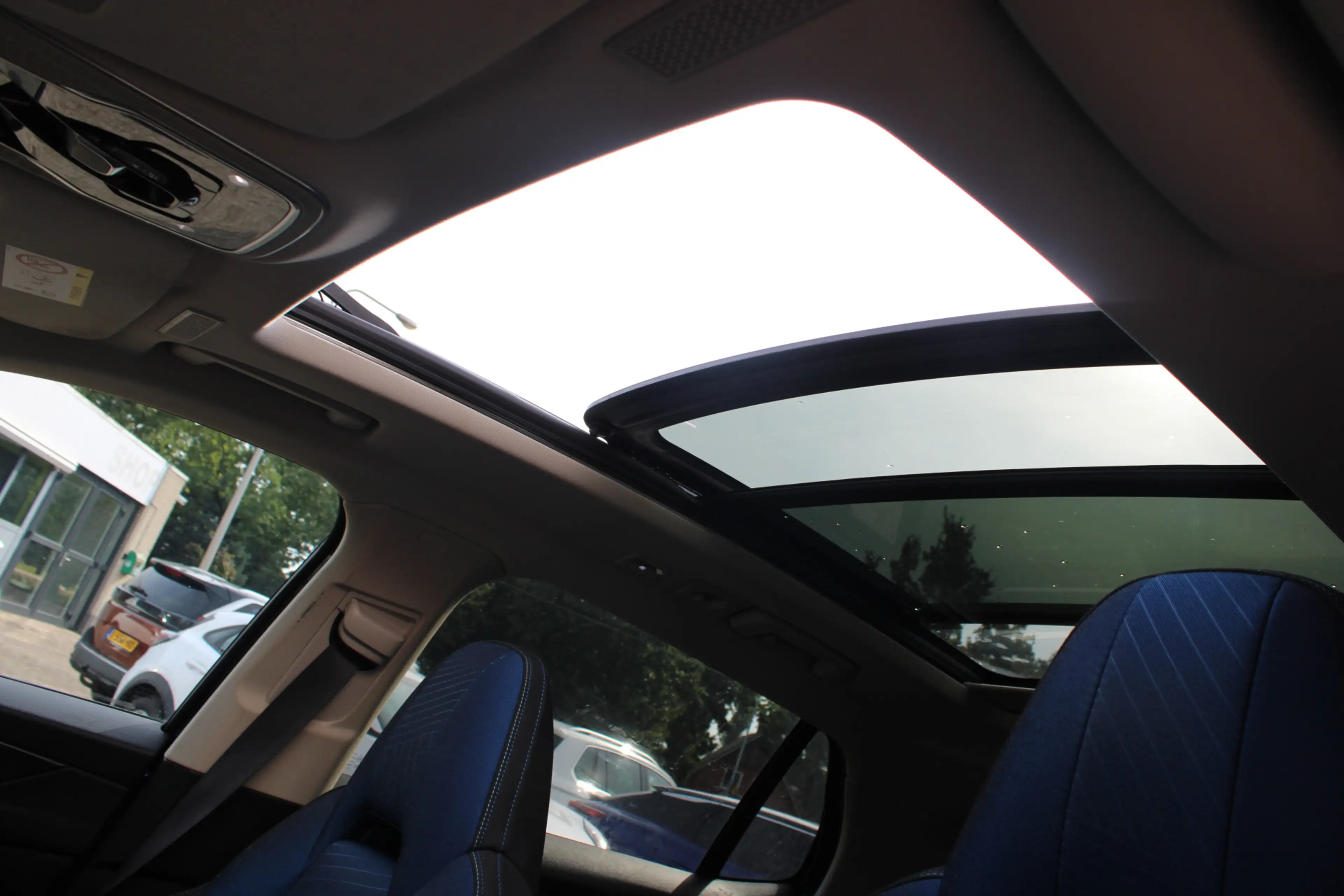 Lynk & Co 01 1.5//Panoramadak//Carplay//Memory!! — photo 7