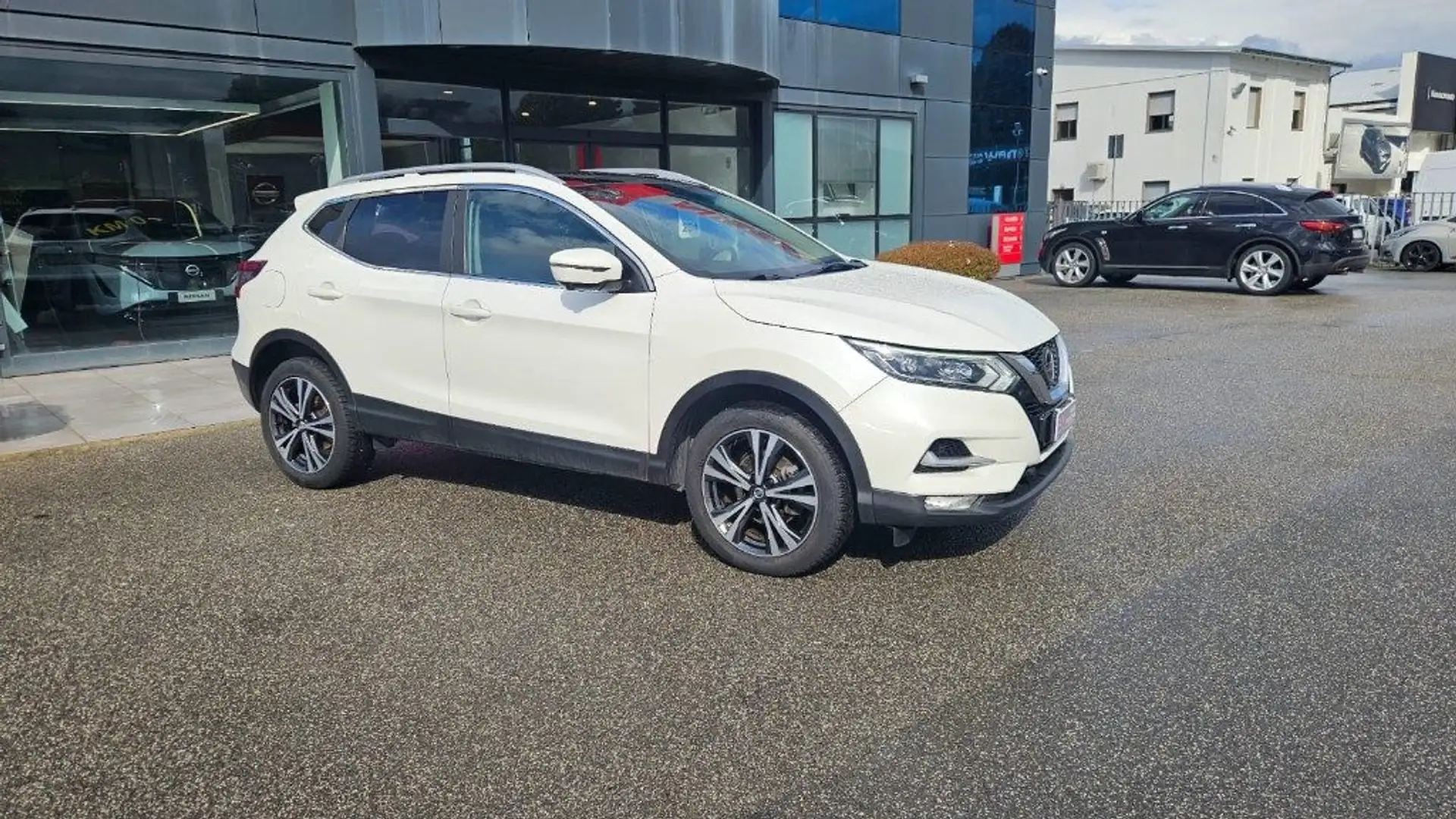 Nissan Qashqai 1.5 dCi 115 CV N-Connecta Wit - 2