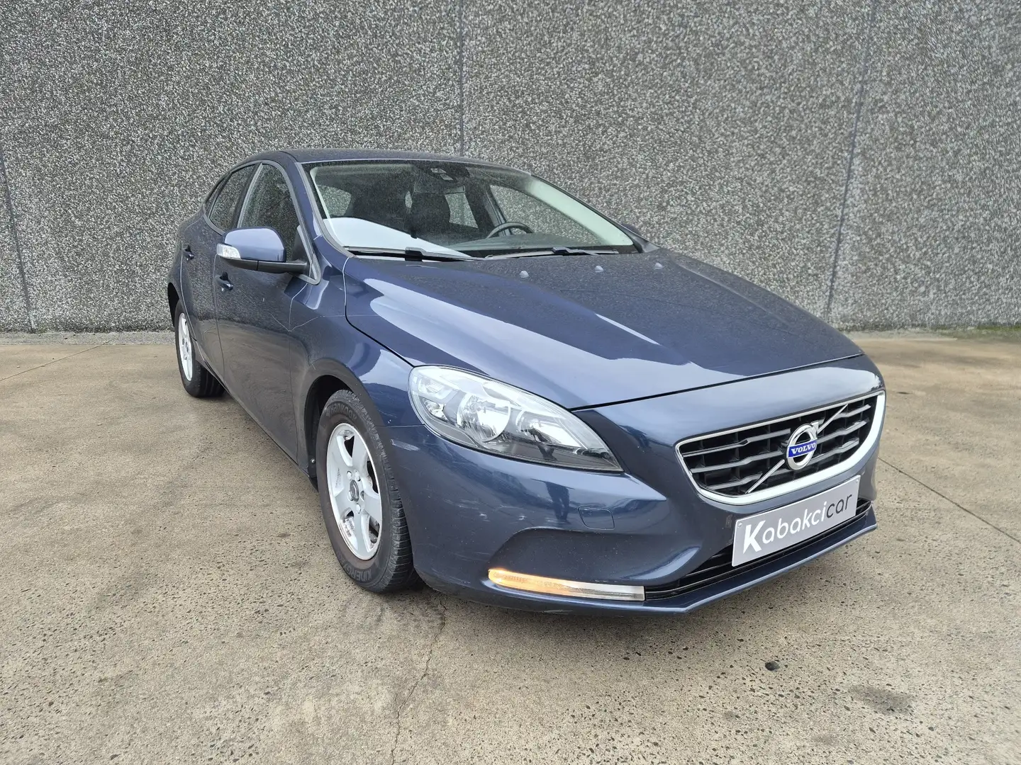Volvo V40 1.6 D2 Base//GPS//CLIM/USB/GARANTIE 12M Blau - 1