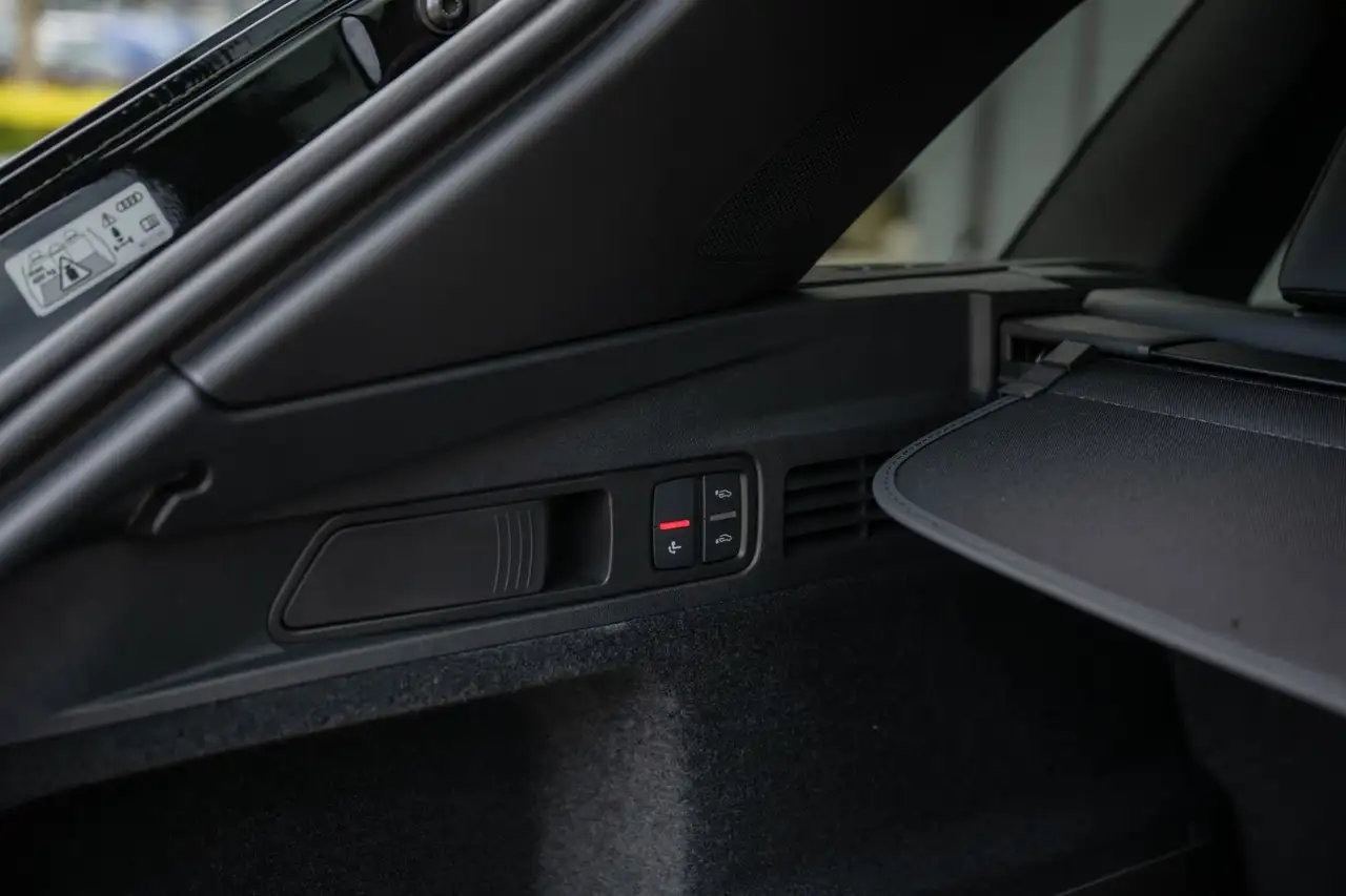 Audi Q5 2.0 TFSI e-hybrid quattro S edition Competition SQ, миниатюра 19
