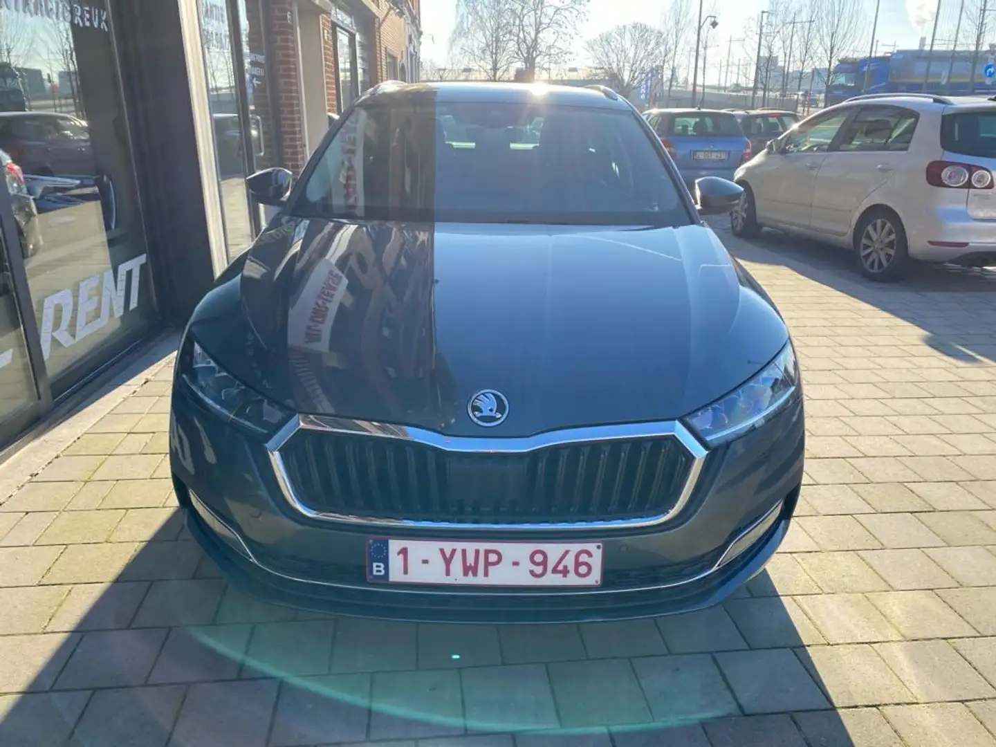 Skoda Octavia Combi 2.0 TDI Pack Ambition / A Camera / Led A. li Grijs - 2