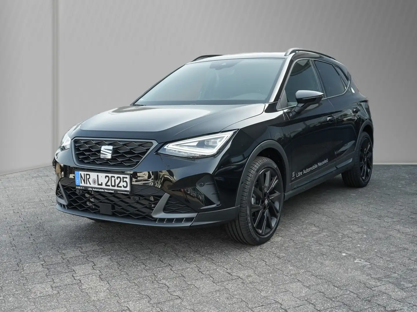 SEAT Arona 1.0 TSI DSG FR Black Edition Schalensitze Schwarz - 2