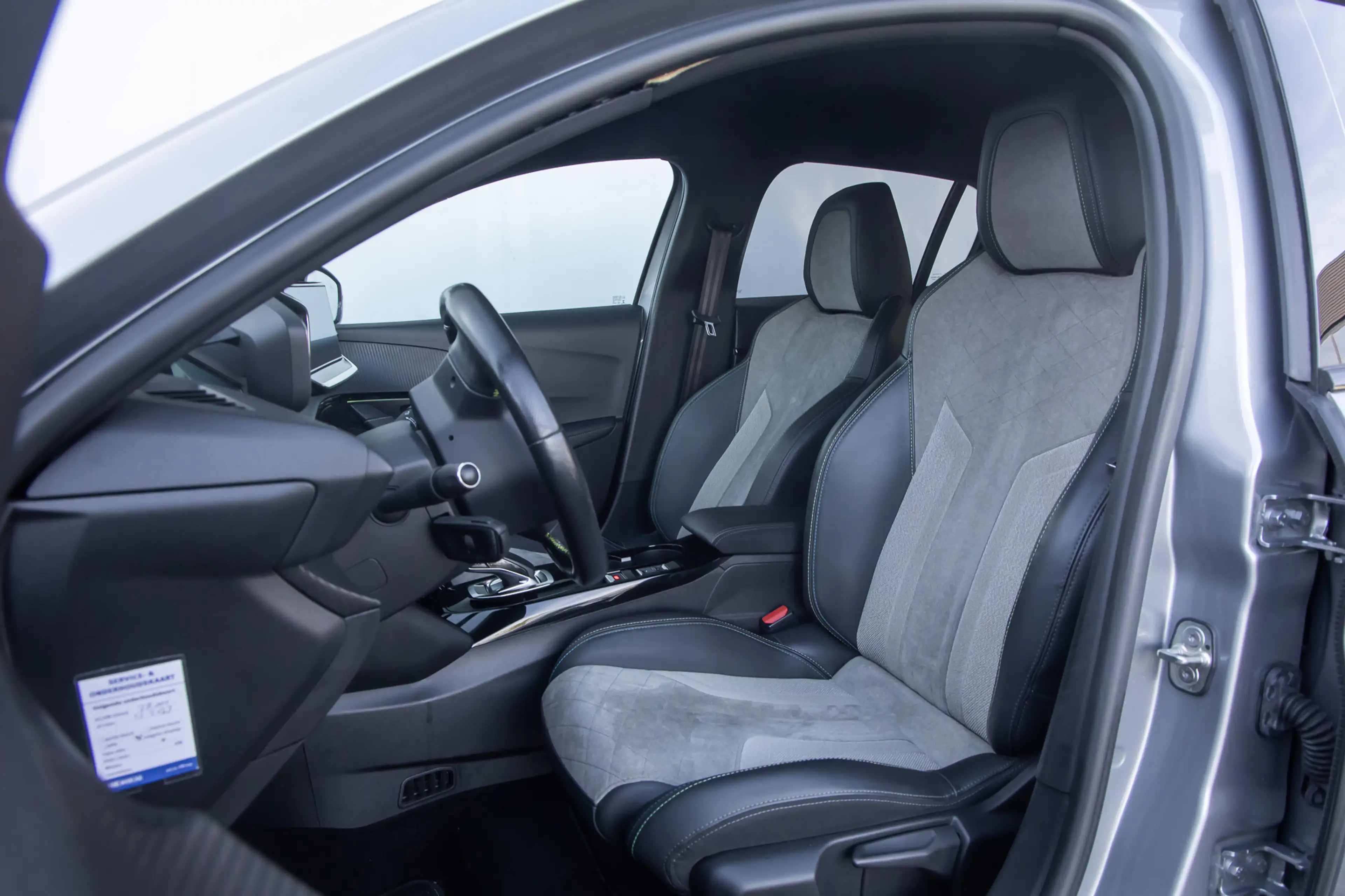 Peugeot 208 GT 350 50 kWh 360camera | Adaptief Cruise | Stoelv — photo 9