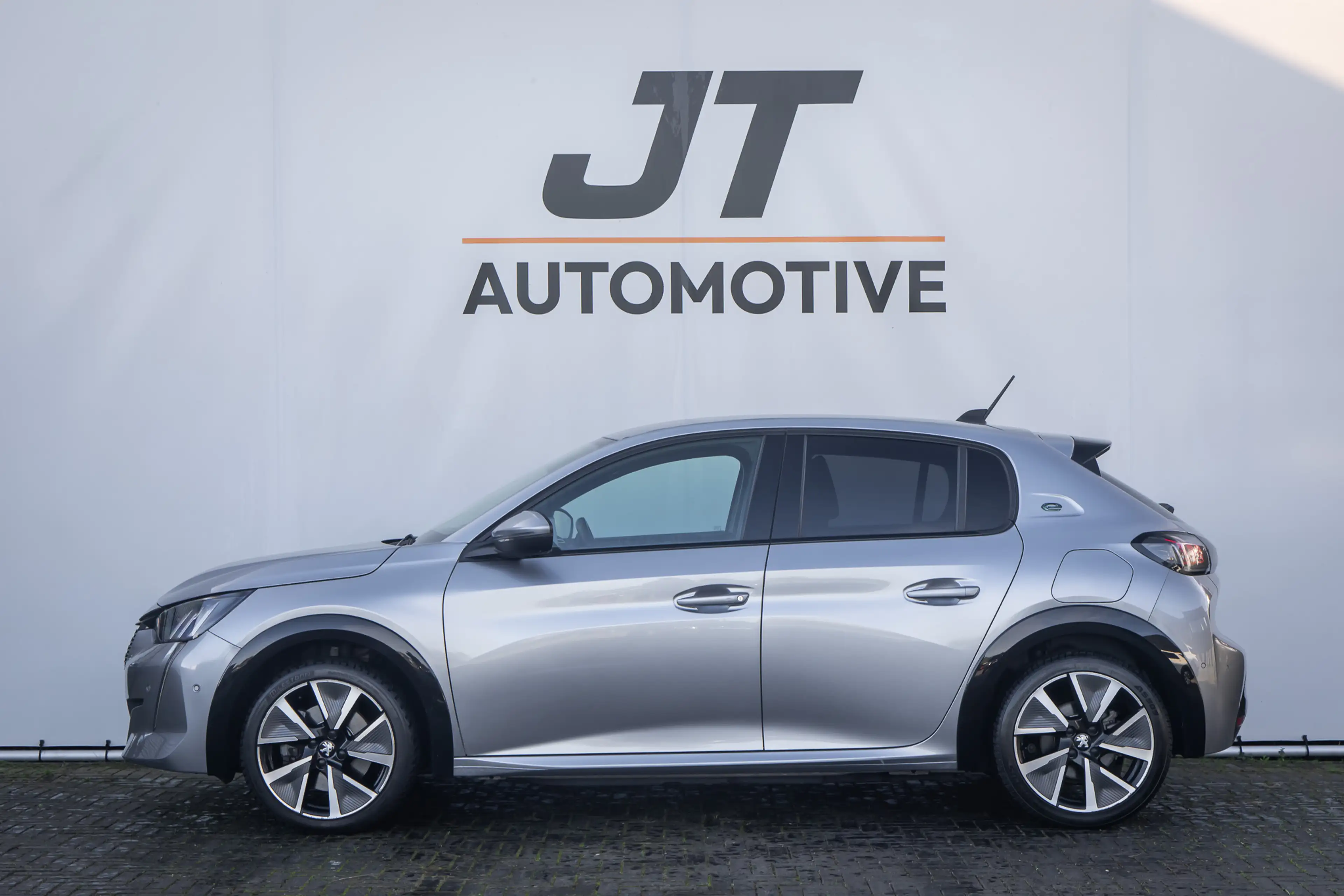 Peugeot 208 GT 350 50 kWh 360camera | Adaptief Cruise | Stoelv — photo 2