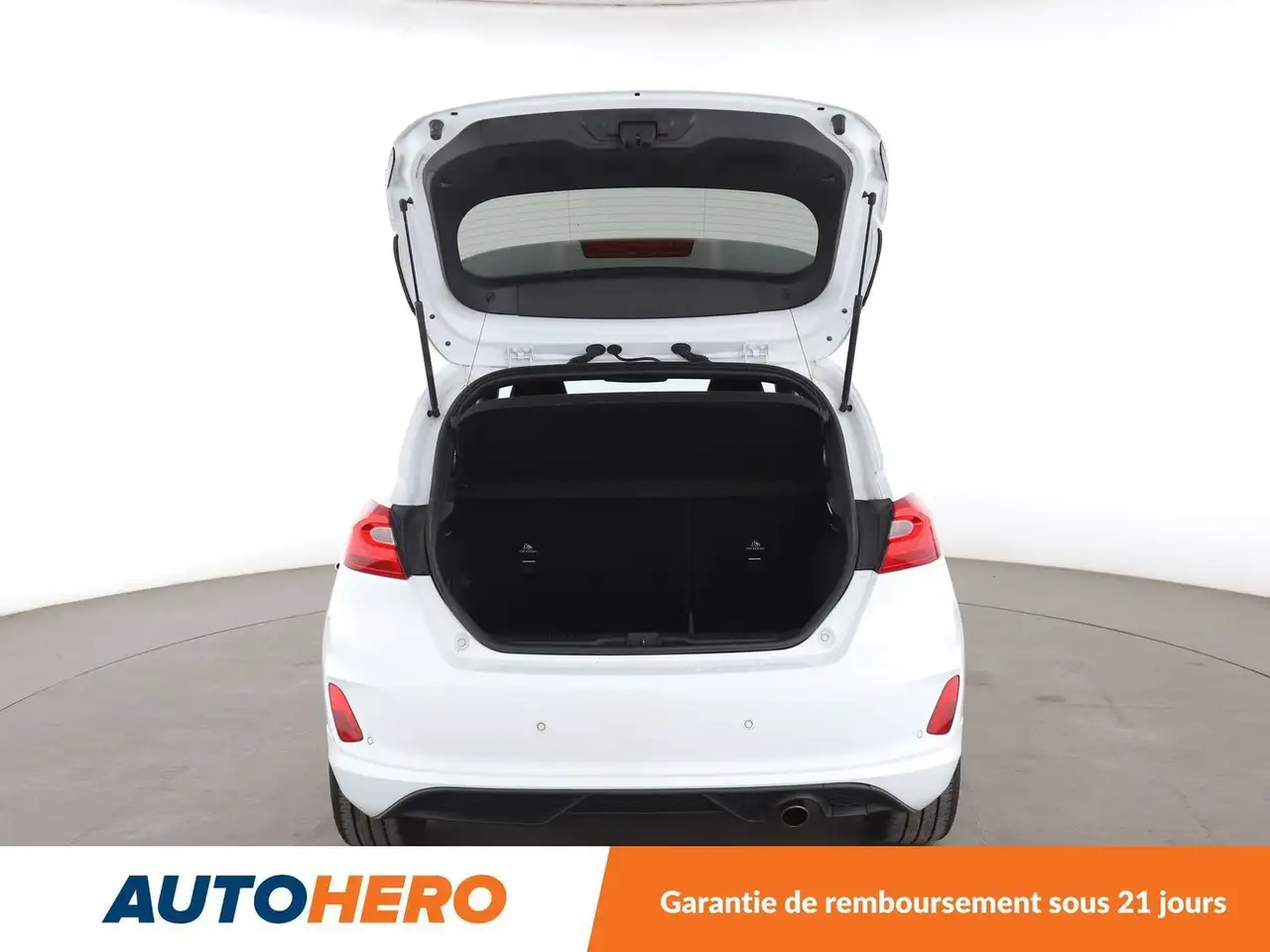 Ford Fiesta 3 portes — photo 16