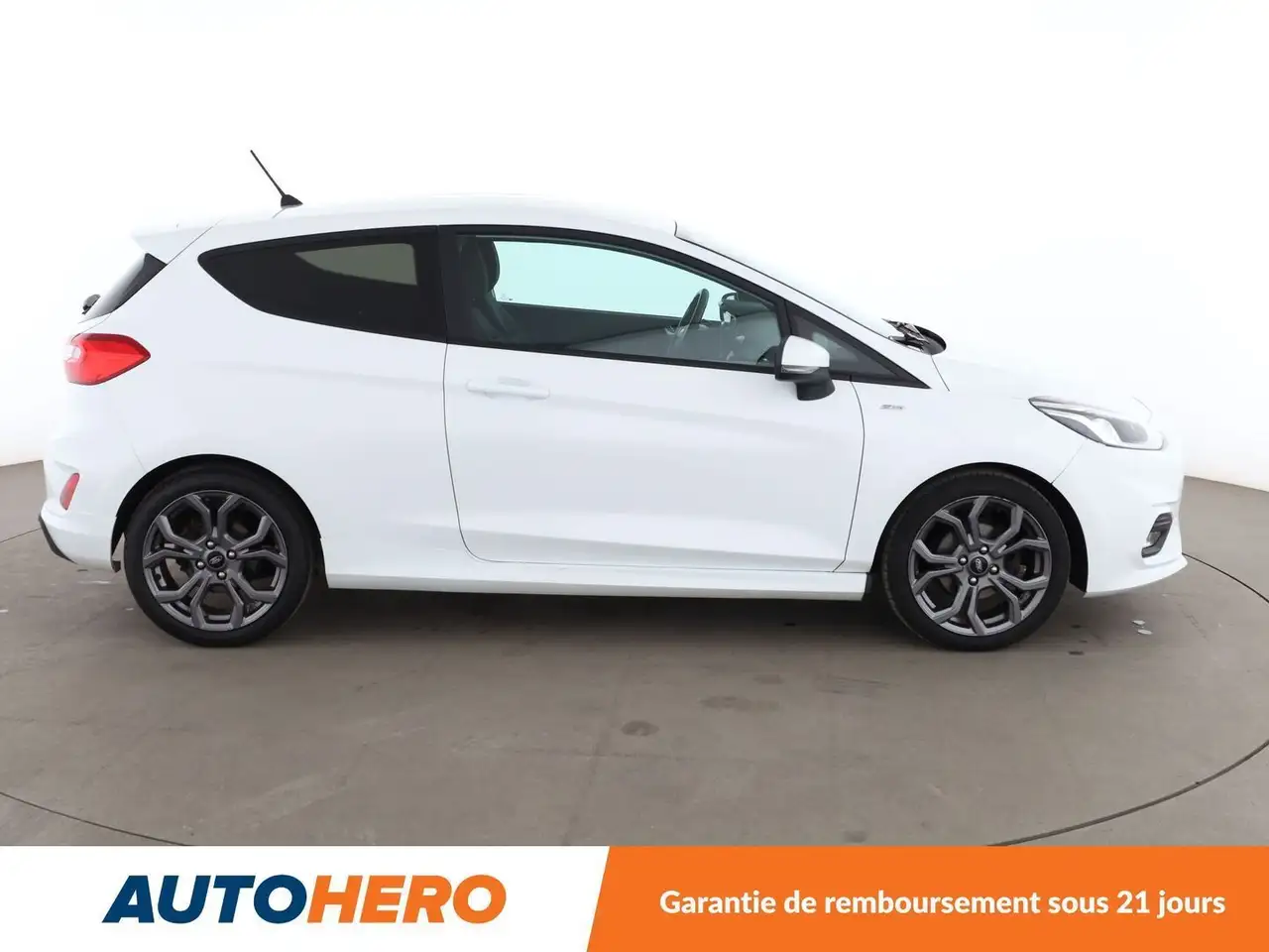 Ford Fiesta 3 portes — photo 7