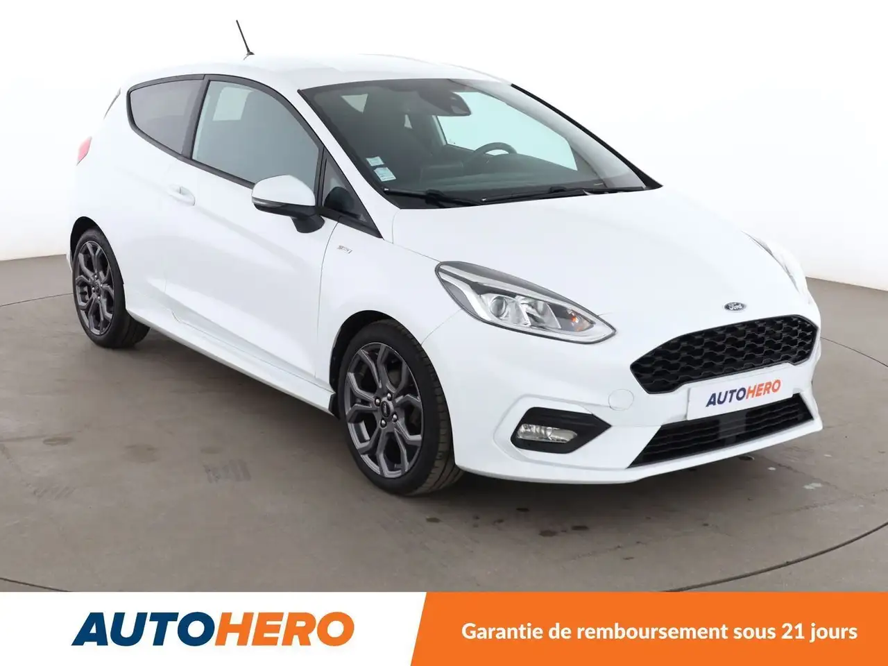 Ford Fiesta 3 portes — photo 8