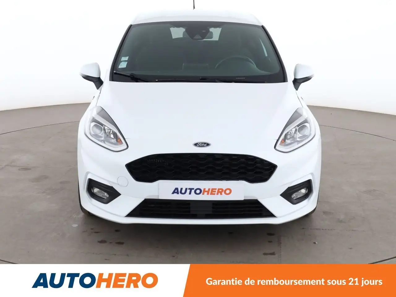 Ford Fiesta 3 portes — photo 9