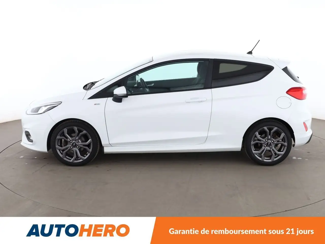 Ford Fiesta 3 portes — photo 3