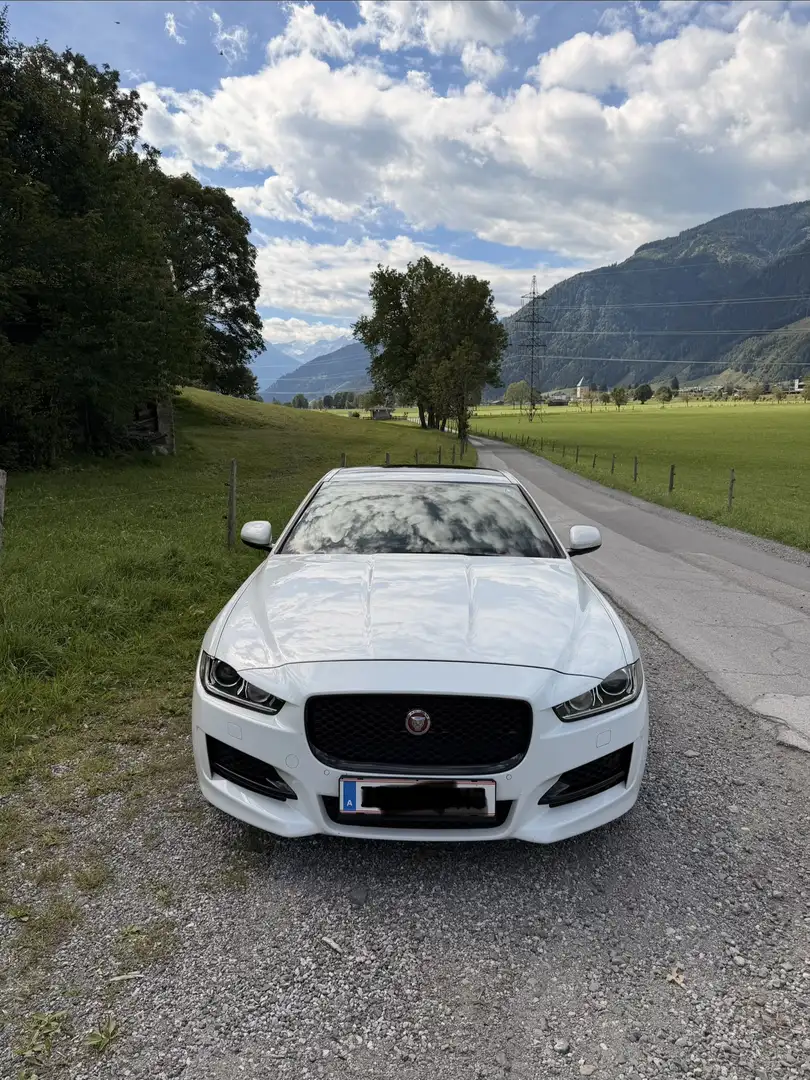 Jaguar XE 20d R-Sport AWD Aut. - 1
