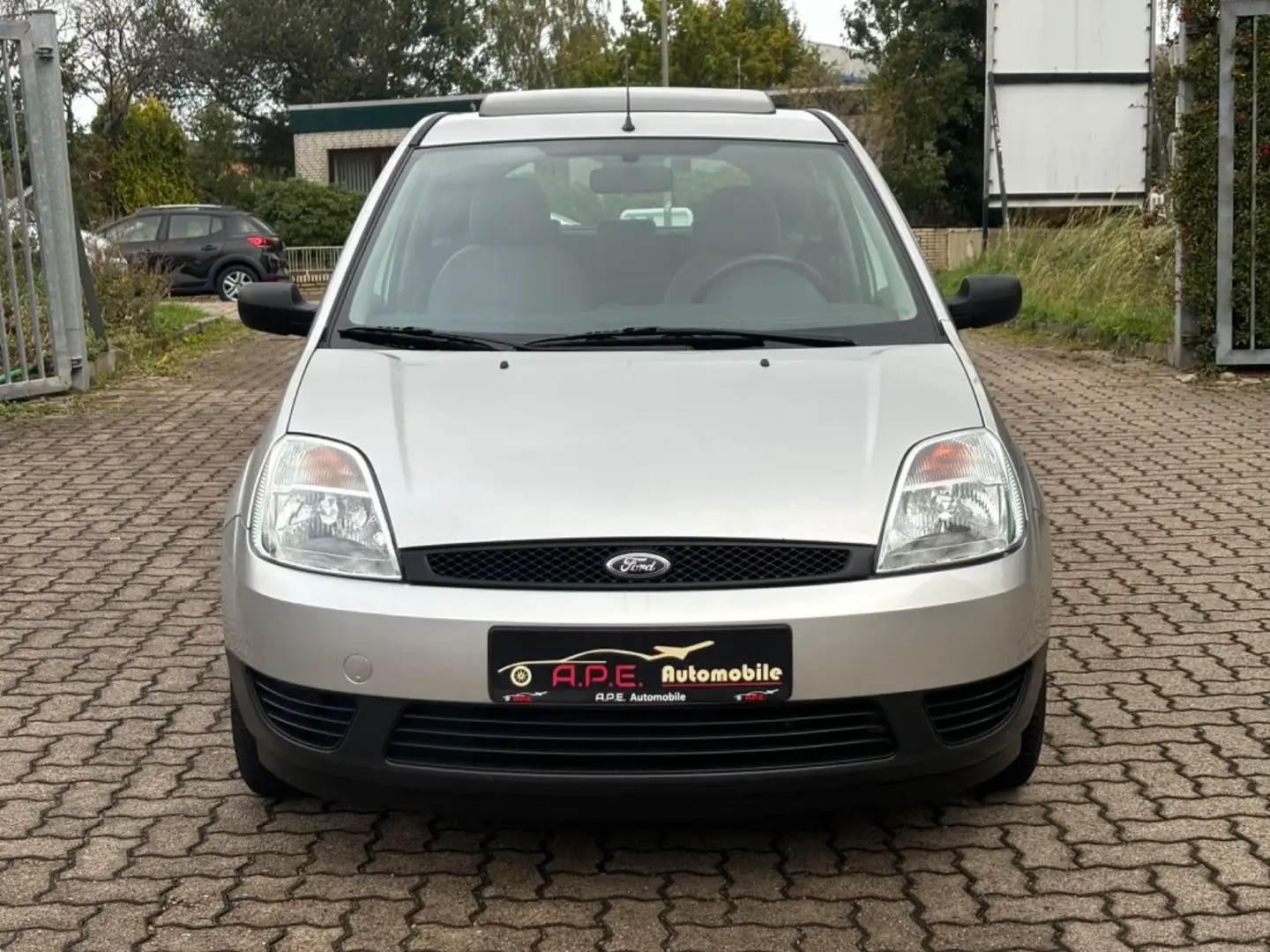 Ford Fiesta Ambiente 1.4 TÜV NEU 38.000km - 2