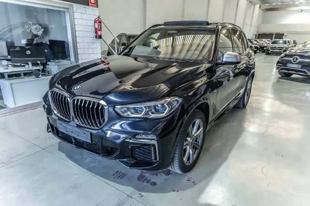BMW X5 M M50i