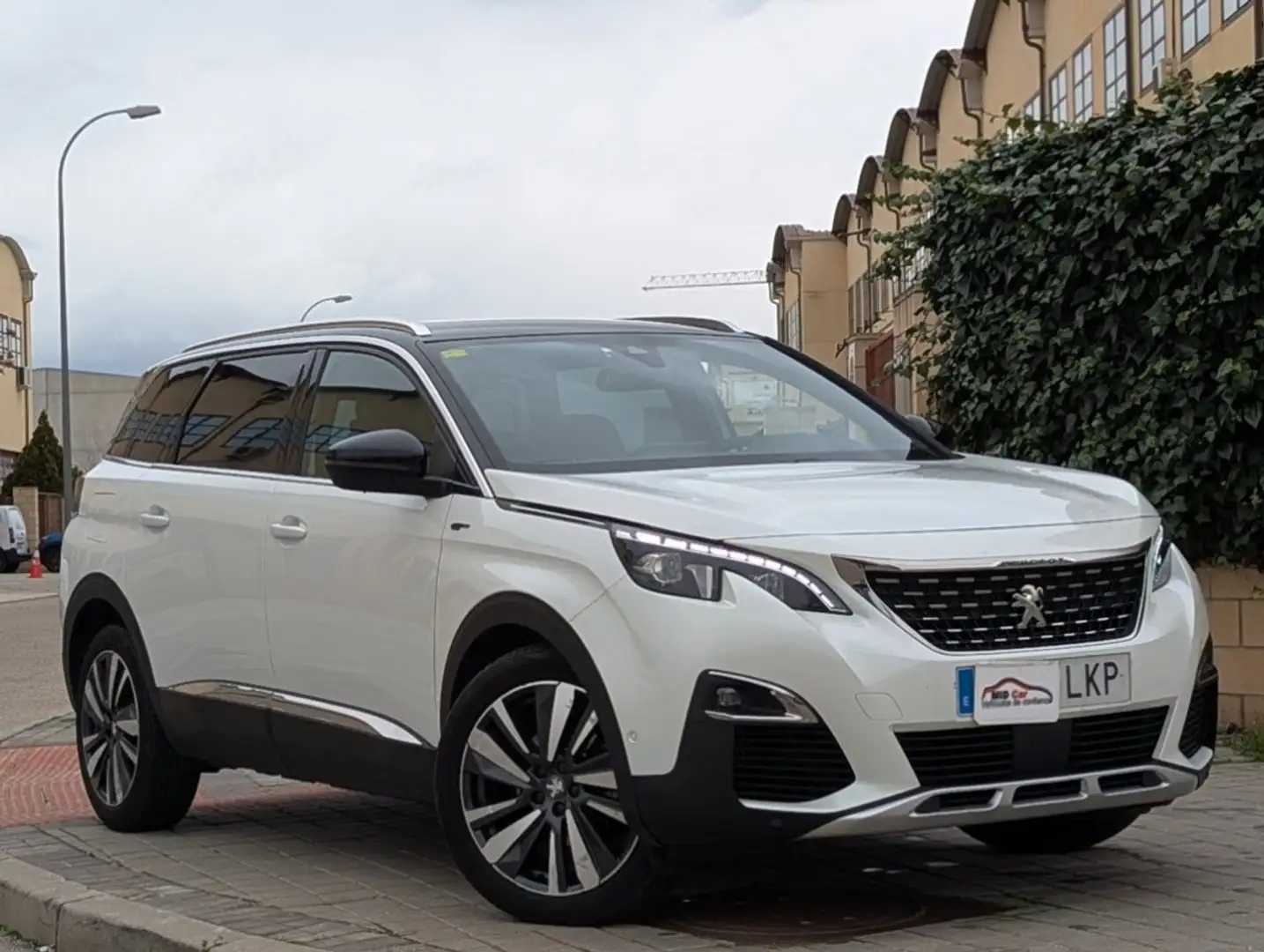 Peugeot 5008 2.0BlueHDi S&S GT Pack EAT8 180 Blanc - 1