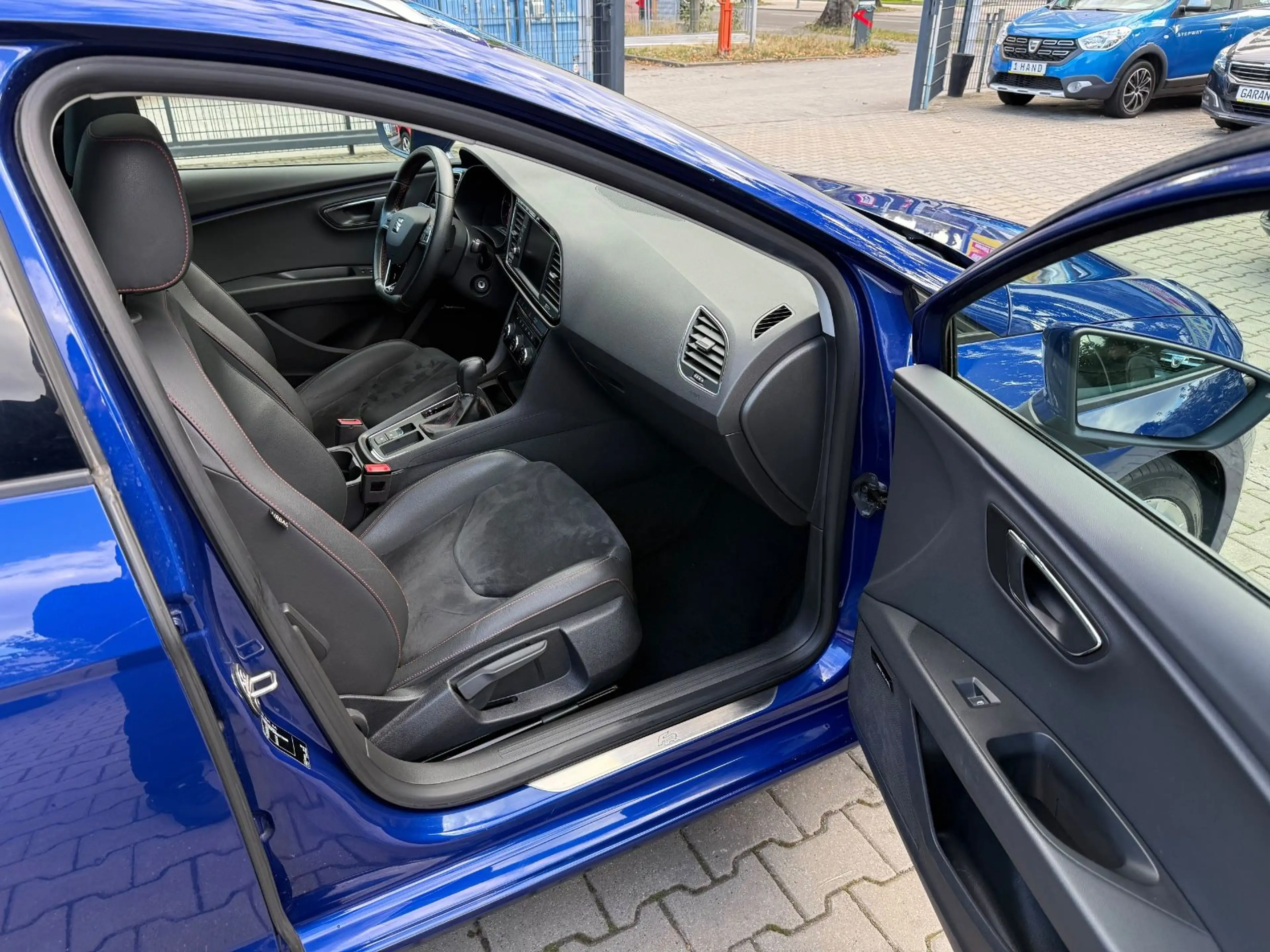 SEAT Leon ST FR ST 2.0 TDI 135kW 1.HAND ZAHNRIEM NEU* — photo 9