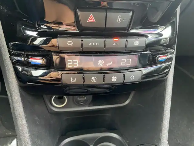 Peugeot 2008 view 14