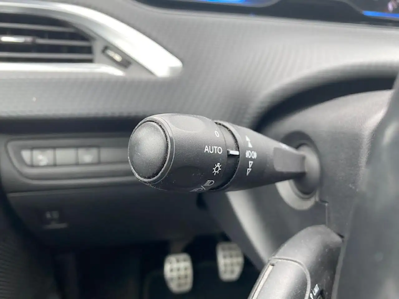 Peugeot 2008 2008 — photo 17
