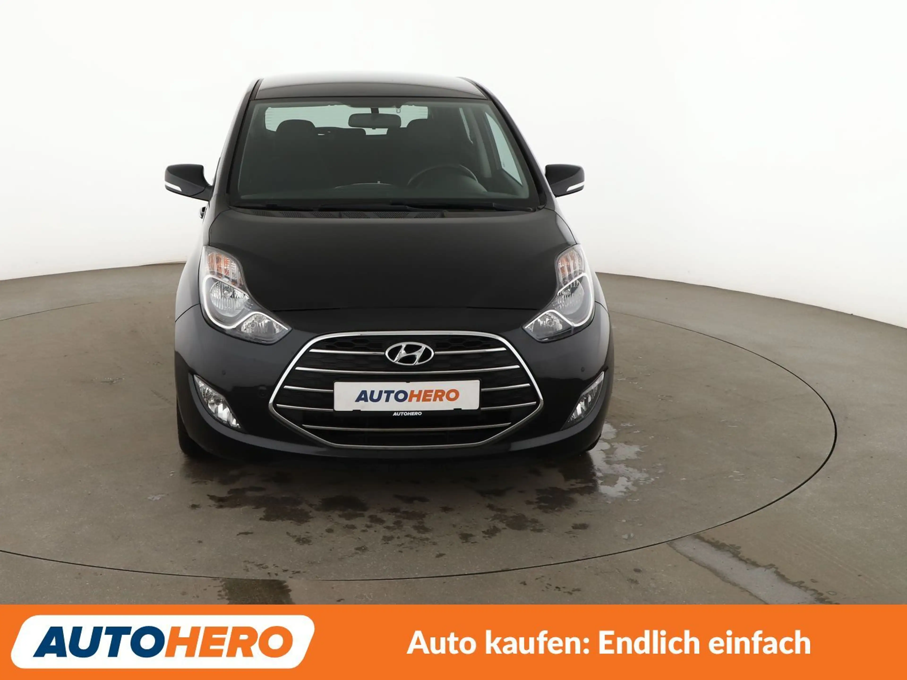 Hyundai iX20 1.6 Space Plus Aut.*NAV*CAM*PDC*SHZ*BLUETOOTH* — photo 9