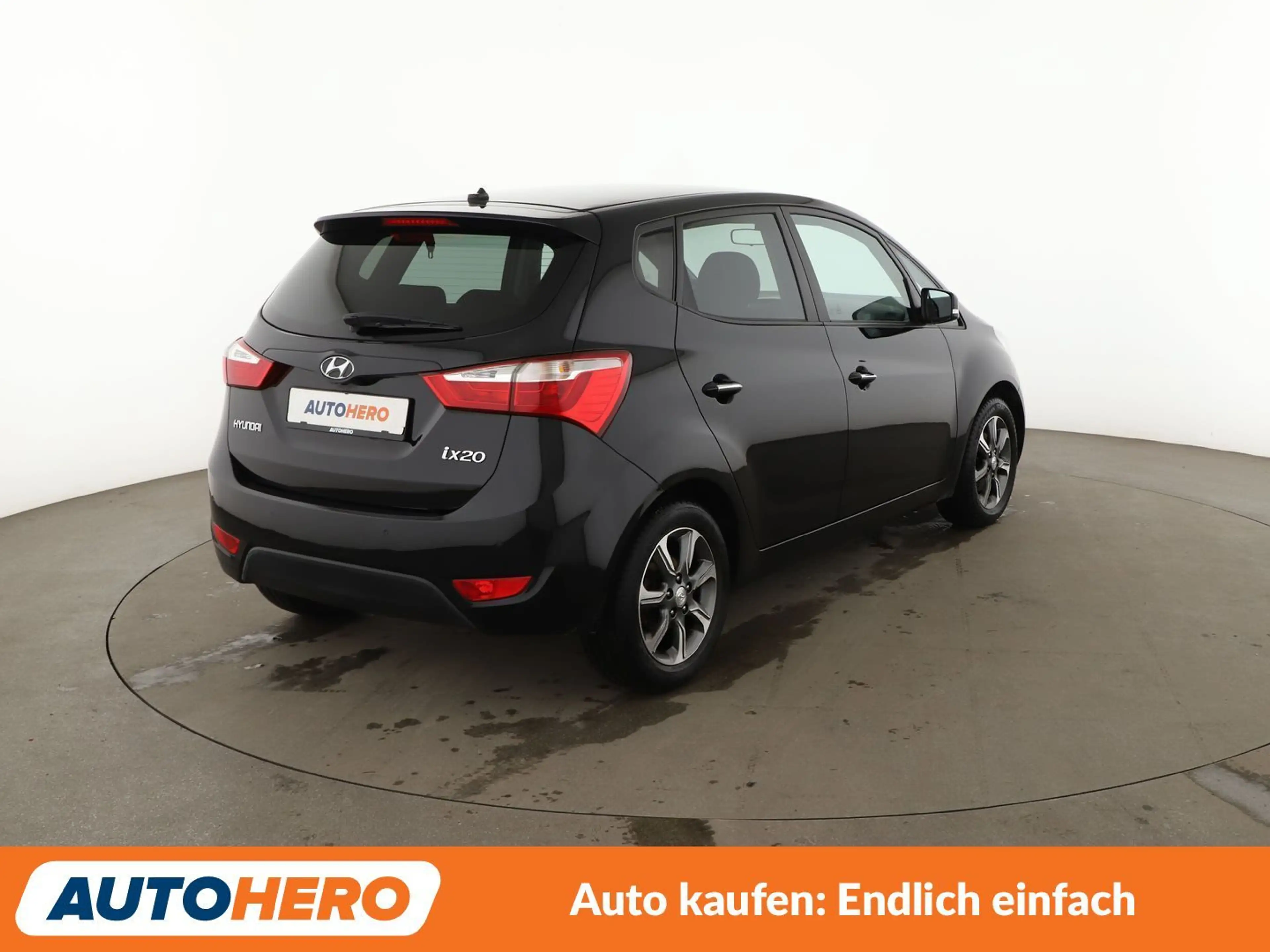 Hyundai iX20 1.6 Space Plus Aut.*NAV*CAM*PDC*SHZ*BLUETOOTH* — photo 6